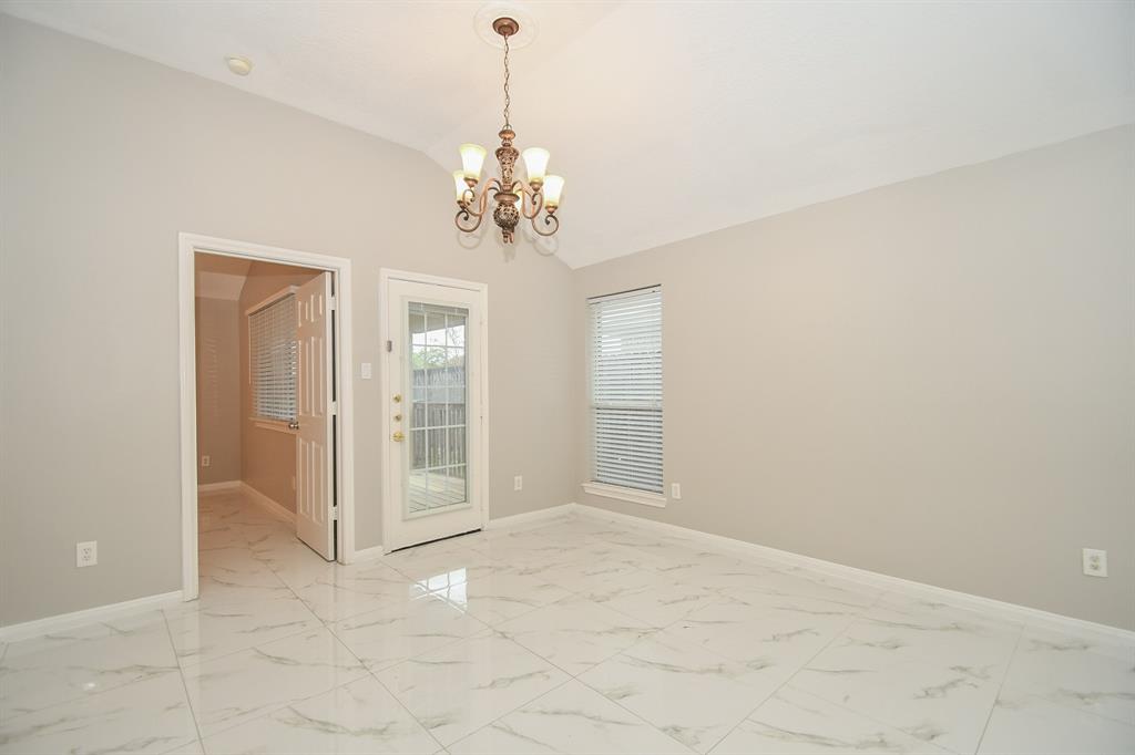 18526 S Wimbledon Drive, Katy, Texas image 6