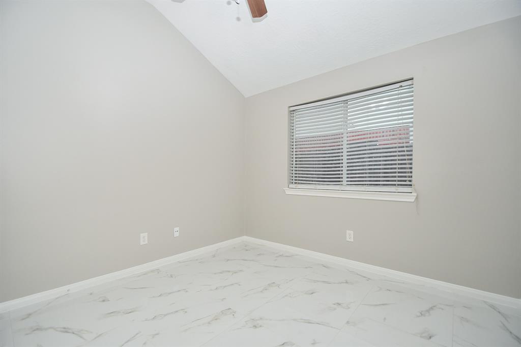18526 S Wimbledon Drive, Katy, Texas image 14