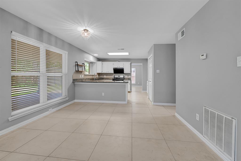 1809 Palo Duro Street, Friendswood, Texas image 8