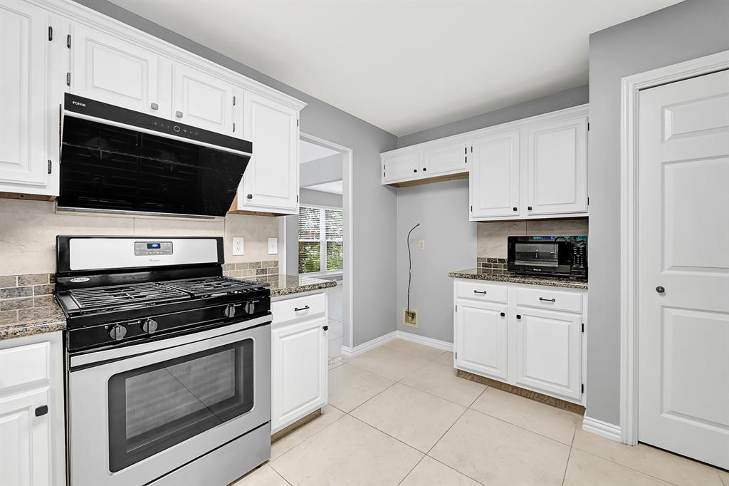 1809 Palo Duro Street, Friendswood, Texas image 11