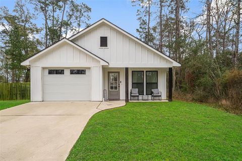 A home in Conroe