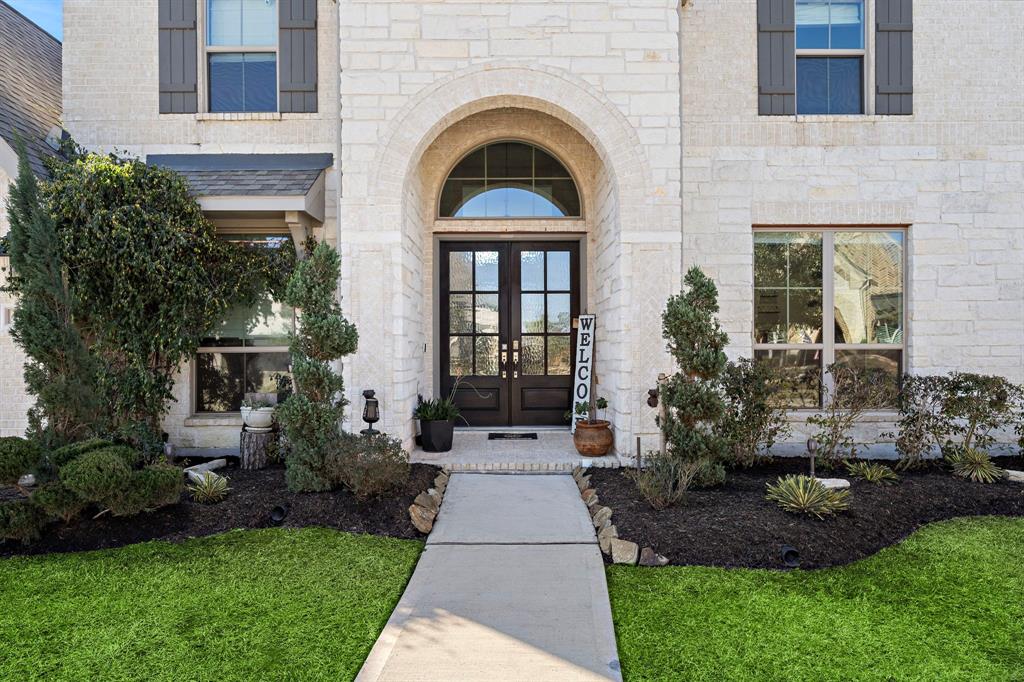 2802 Merlin Way