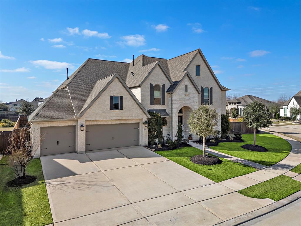 2802 Merlin Way