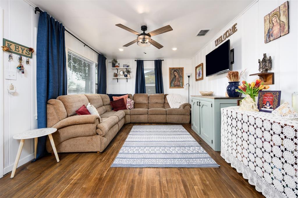 506 N Main Street, Lindale, Texas image 6