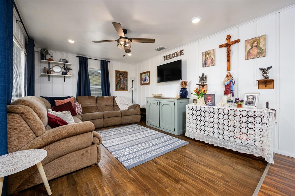 506 N Main Street, Lindale, Texas image 5
