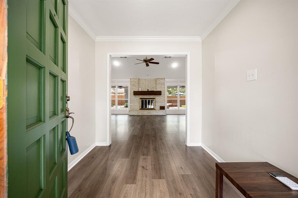 5527 Alamosa Lane