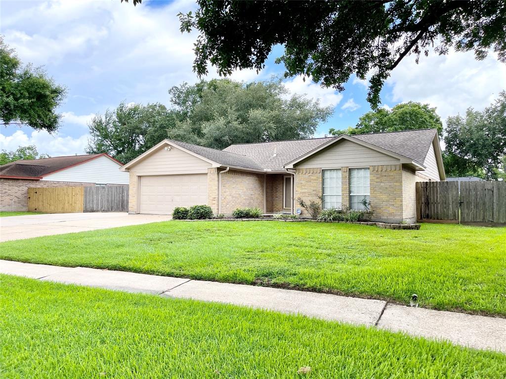 View Friendswood, TX 77546 house