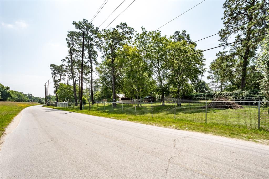 1421 Gulf Pump Road, Crosby, Texas image 18