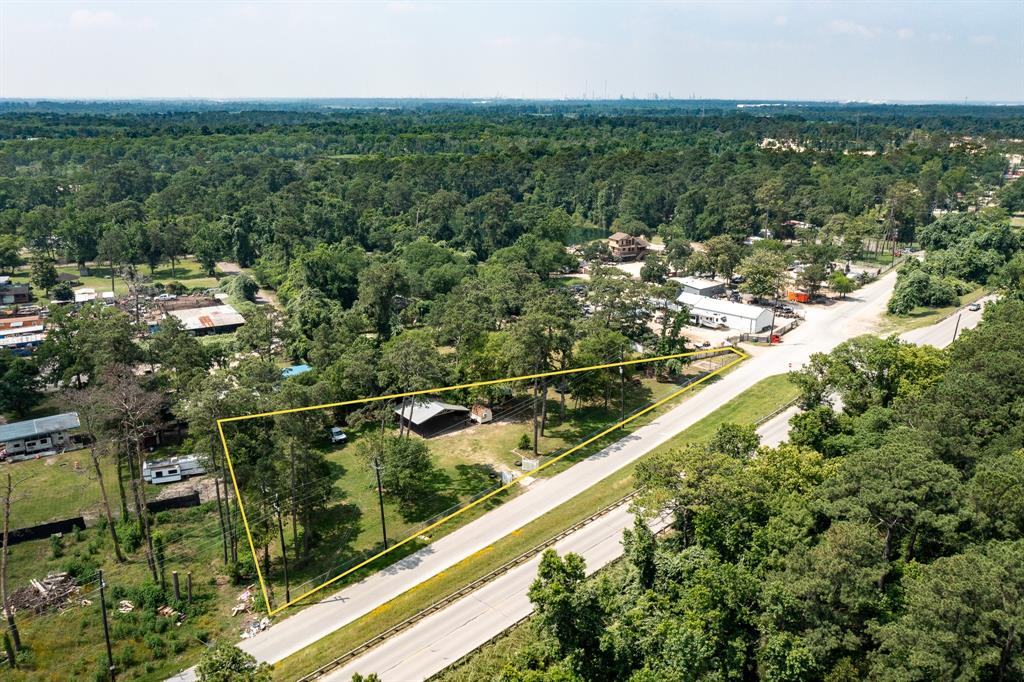 1421 Gulf Pump Road, Crosby, Texas image 1
