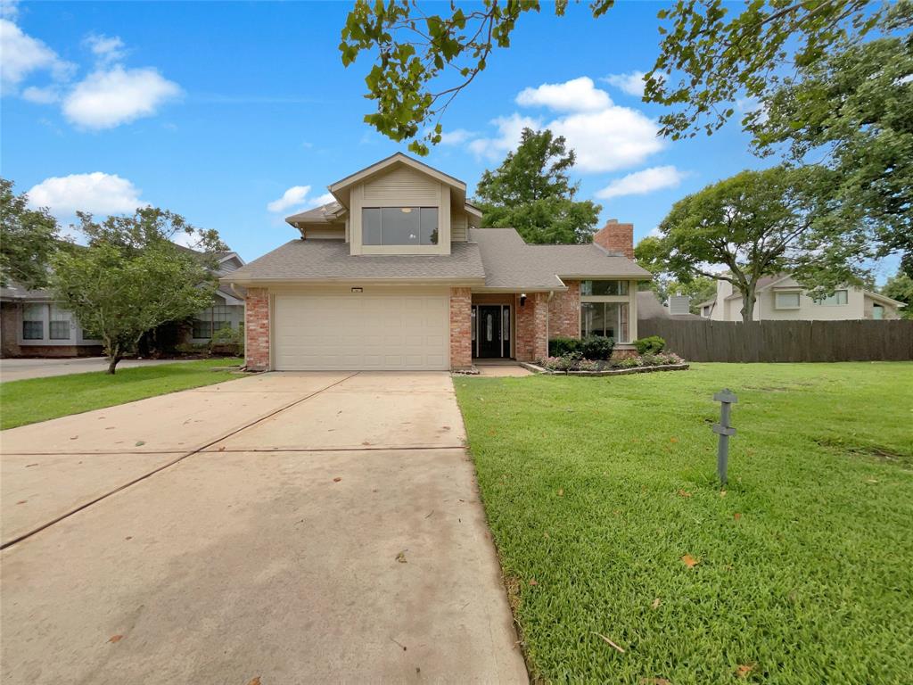 2122 Greencove Lane, Sugar Land, Texas image 1