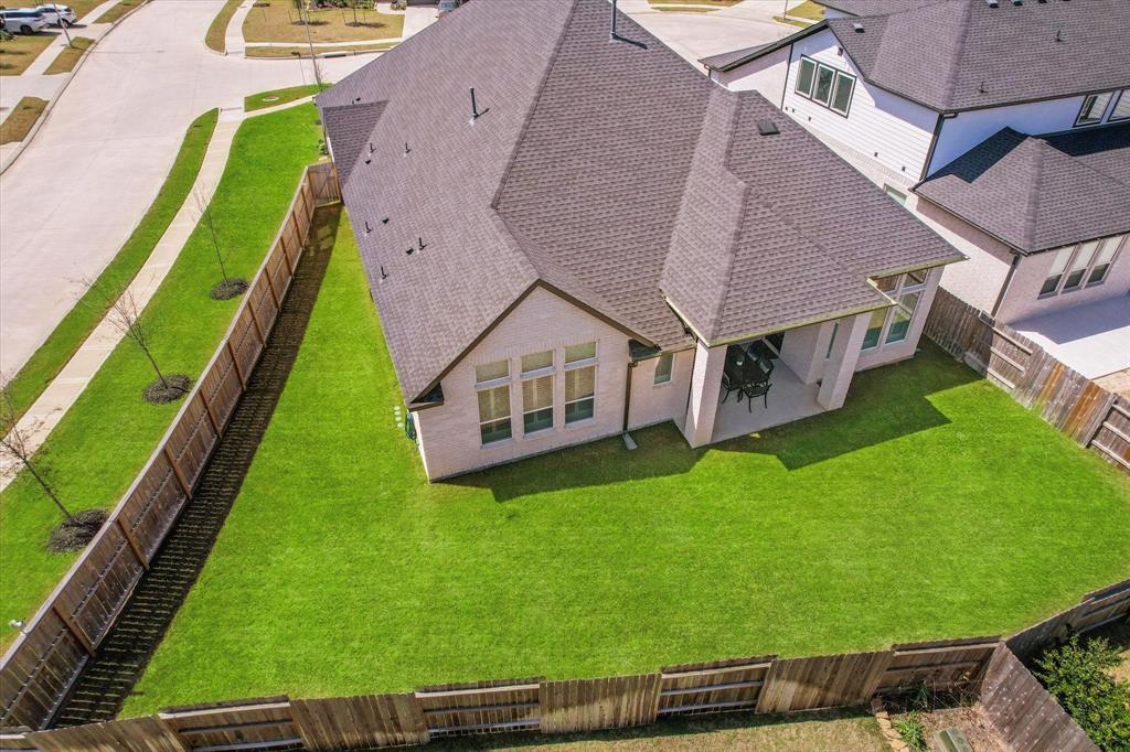 25002 Ryleigh Cove Circle, Tomball, Texas image 39