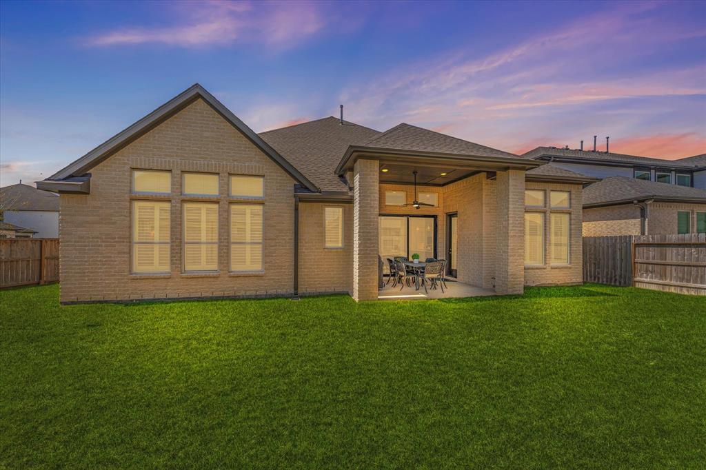 25002 Ryleigh Cove Circle, Tomball, Texas image 2