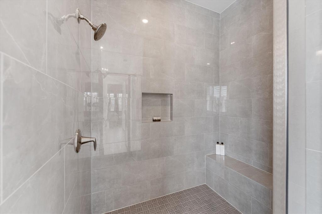 25002 Ryleigh Cove Circle, Tomball, Texas image 27