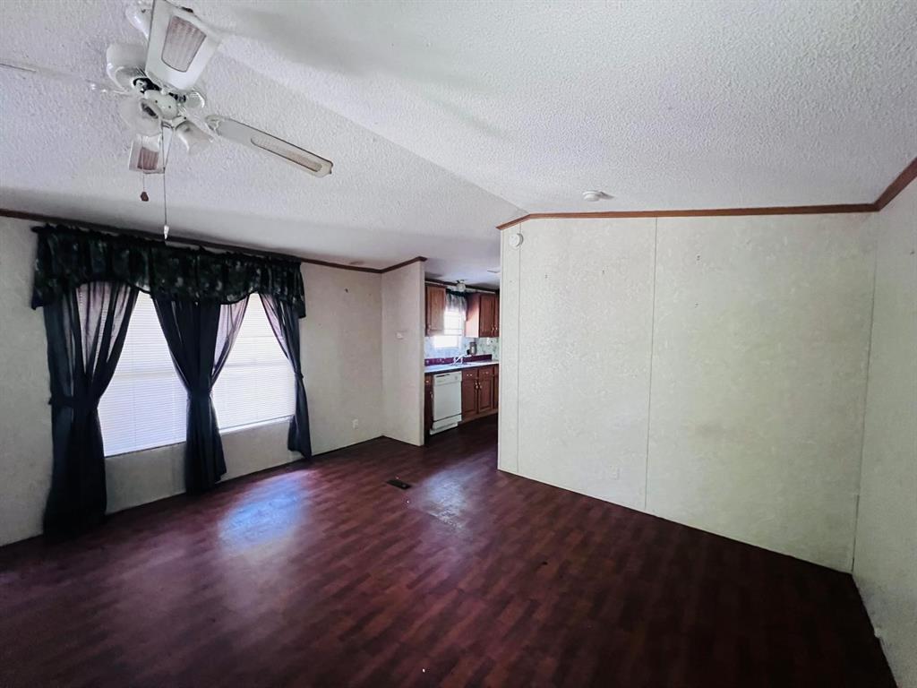 1207 Ivanhoe Estates Drive, Ivanhoe, Texas image 7