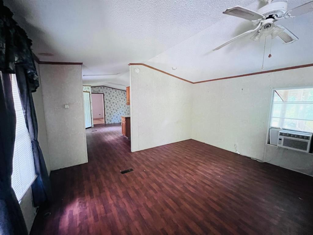 1207 Ivanhoe Estates Drive, Ivanhoe, Texas image 6