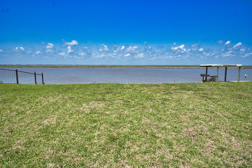 1057 & 1059 Cr 230 Canal Drive, Sargent, Texas image 3