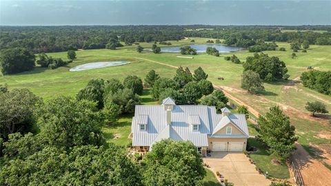 Single Family Residence in New Ulm TX 25474 New Bremen Road.jpg