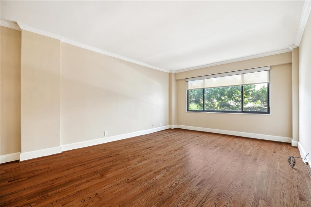 1400 Hermann Drive 2A