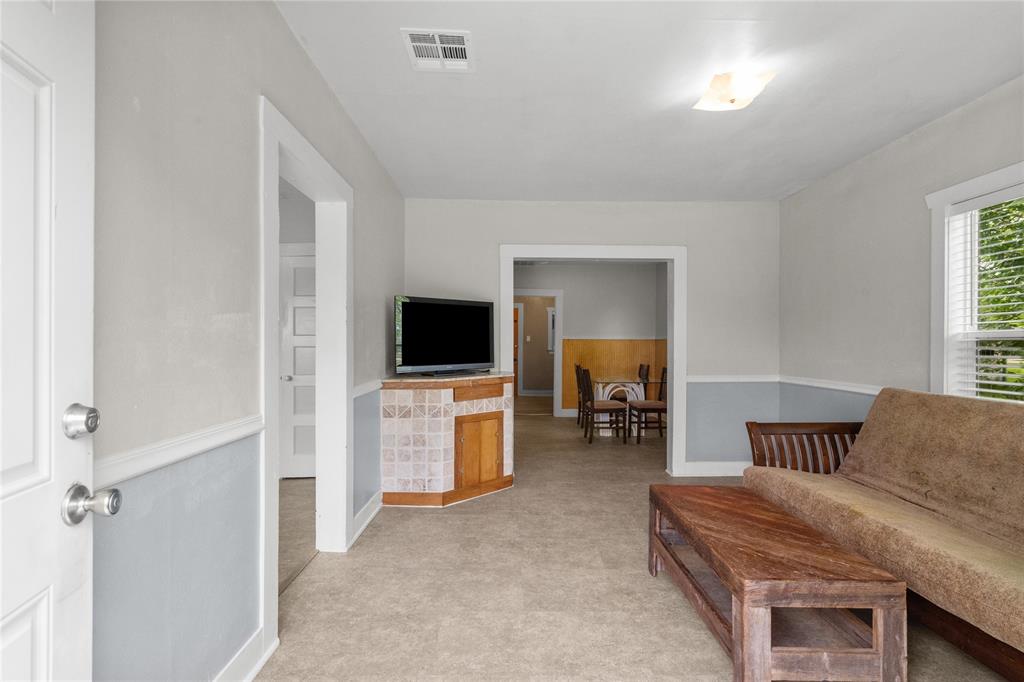7506 2nd Street, Hitchcock, Texas image 4