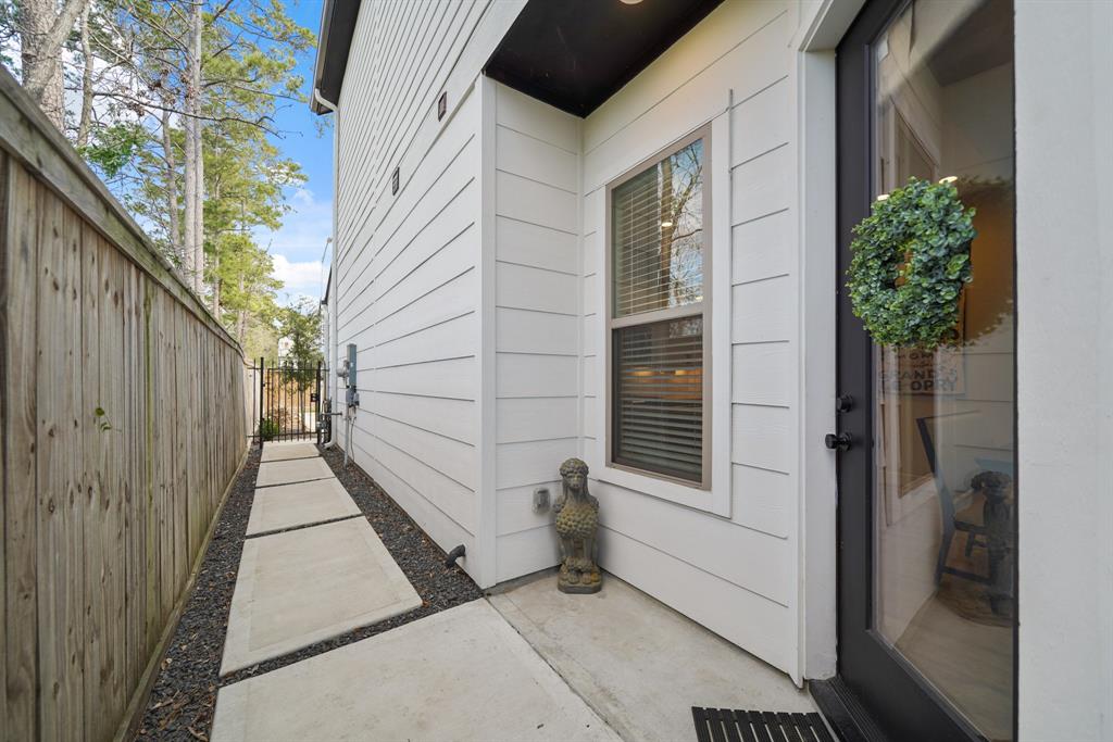 5361 Creekmont Oaks Lane