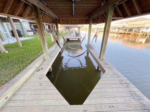 A home in Bayou Vista