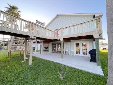 A home in Bayou Vista