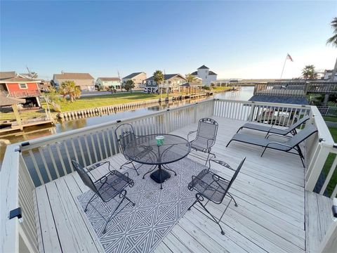 A home in Bayou Vista