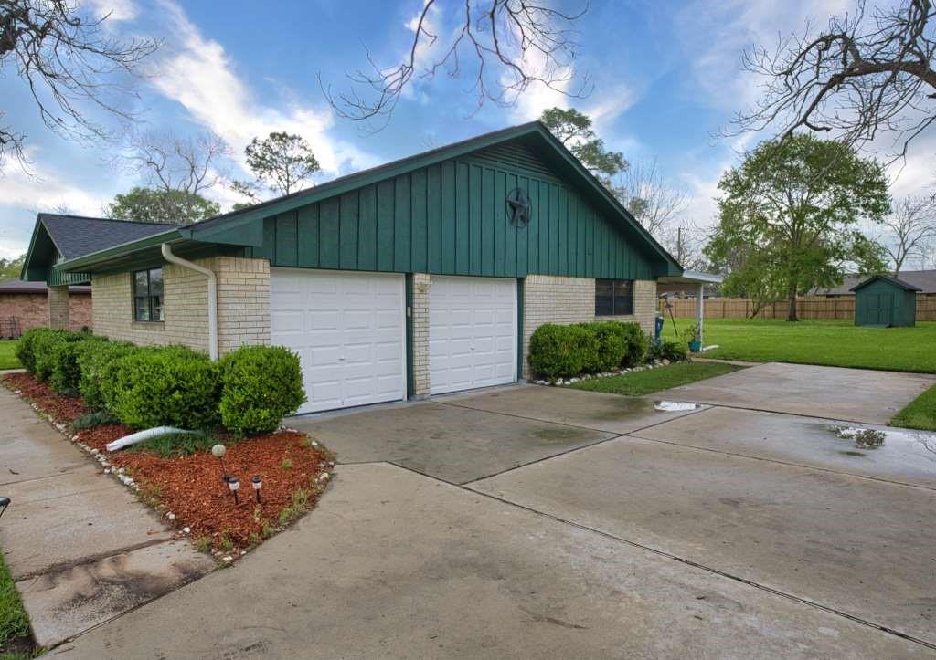 1009 Western Avenue, Angleton, Texas image 5