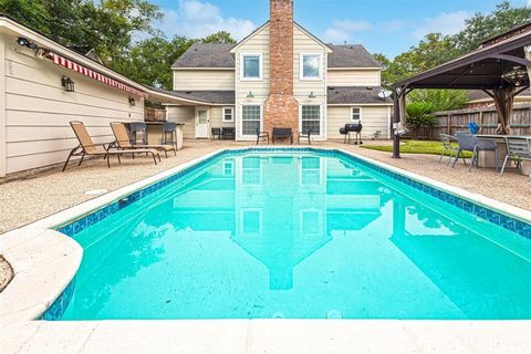 Photo of 1807 Saddlecreek Drive, Houston, TX 77090 (MLS # 13464310)