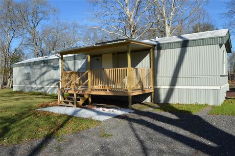 1406 E Wallisville Road Highlands TX 77562