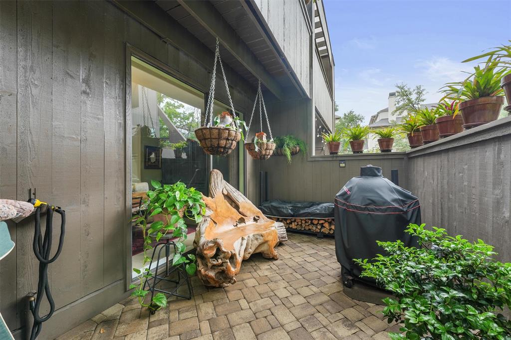115 Litchfield Lane, Houston, Texas image 15