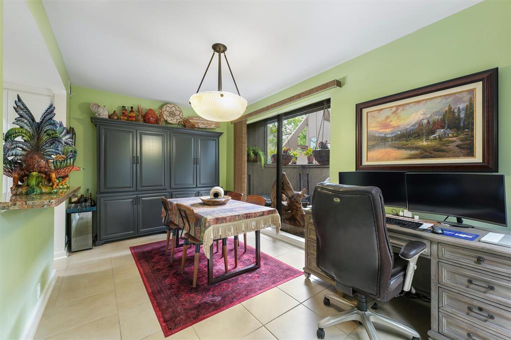 115 Litchfield Lane, Houston, Texas image 11