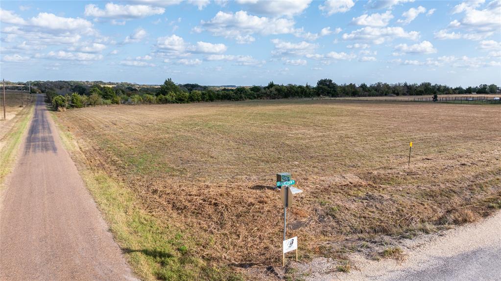 102 Country View Lane, Schulenburg, Texas image 14