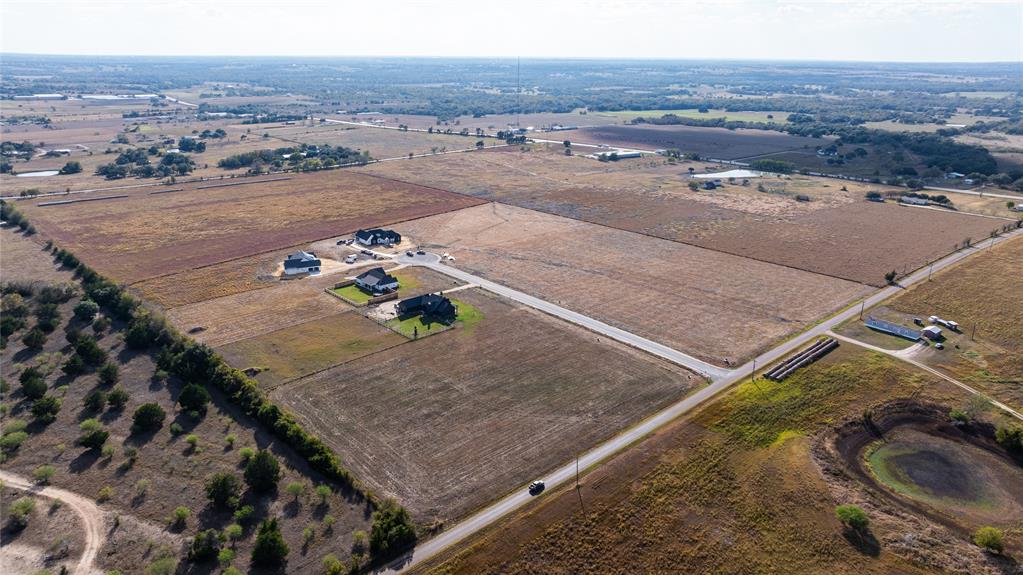 102 Country View Lane, Schulenburg, Texas image 6