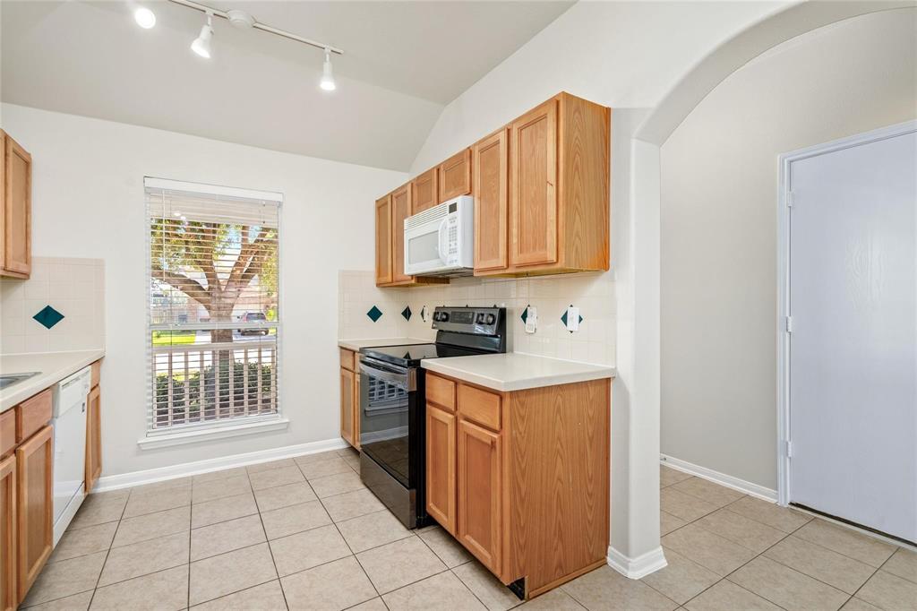 11202 Northam Drive, Tomball, Texas image 12
