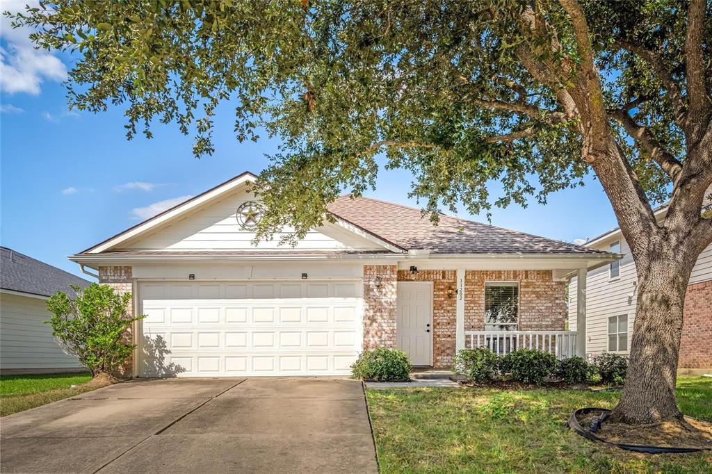 11202 Northam Drive, Tomball, Texas image 1