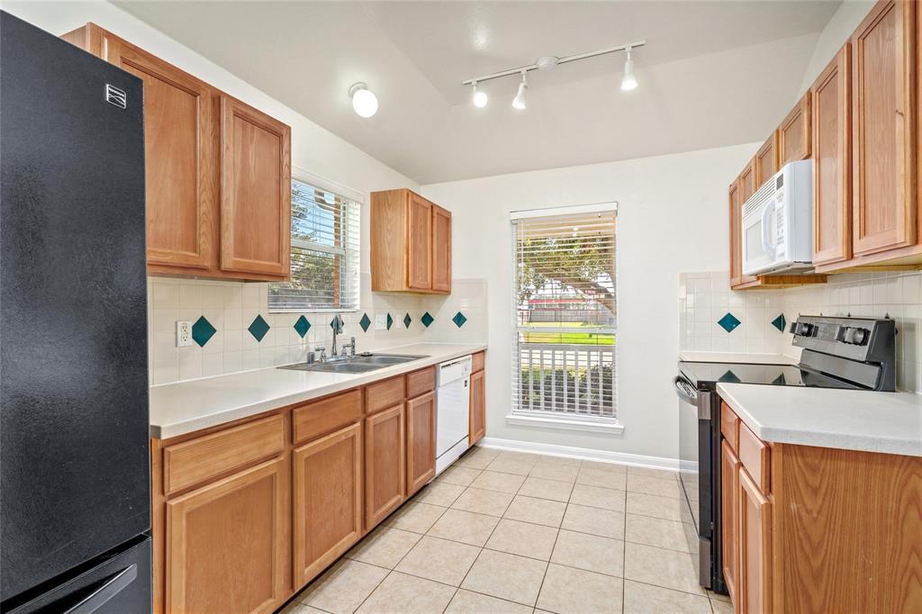 11202 Northam Drive, Tomball, Texas image 13