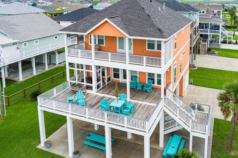 A home in Crystal Beach