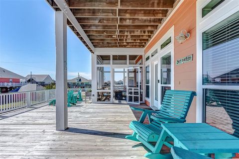 A home in Crystal Beach