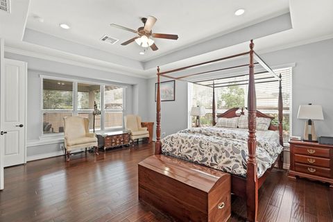 Single Family Residence in Houston TX 8523 San Juanico Street 24.jpg