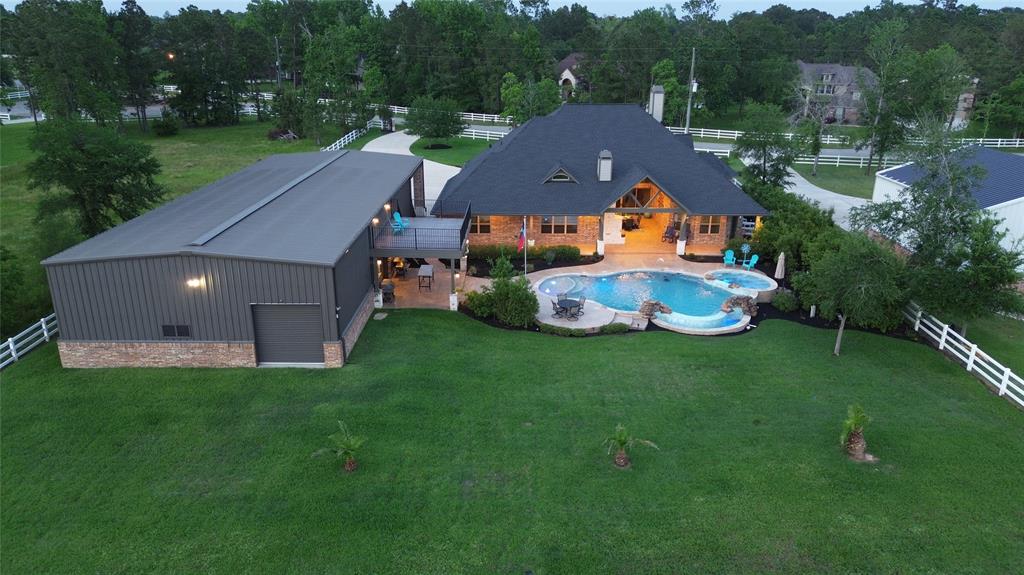 32710 Tall Oaks Way