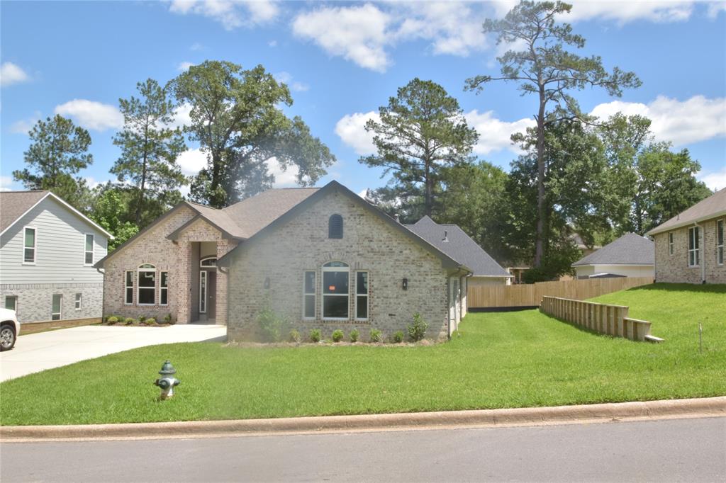 1458 River Oaks Drive, Huntsville, Texas image 19