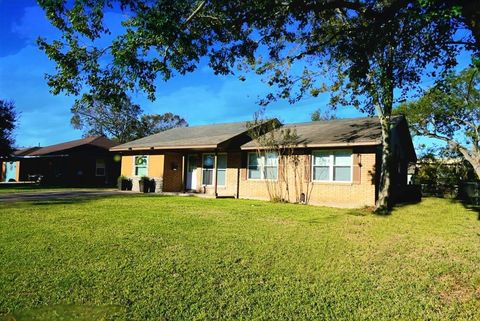 A home in Lake Jackson