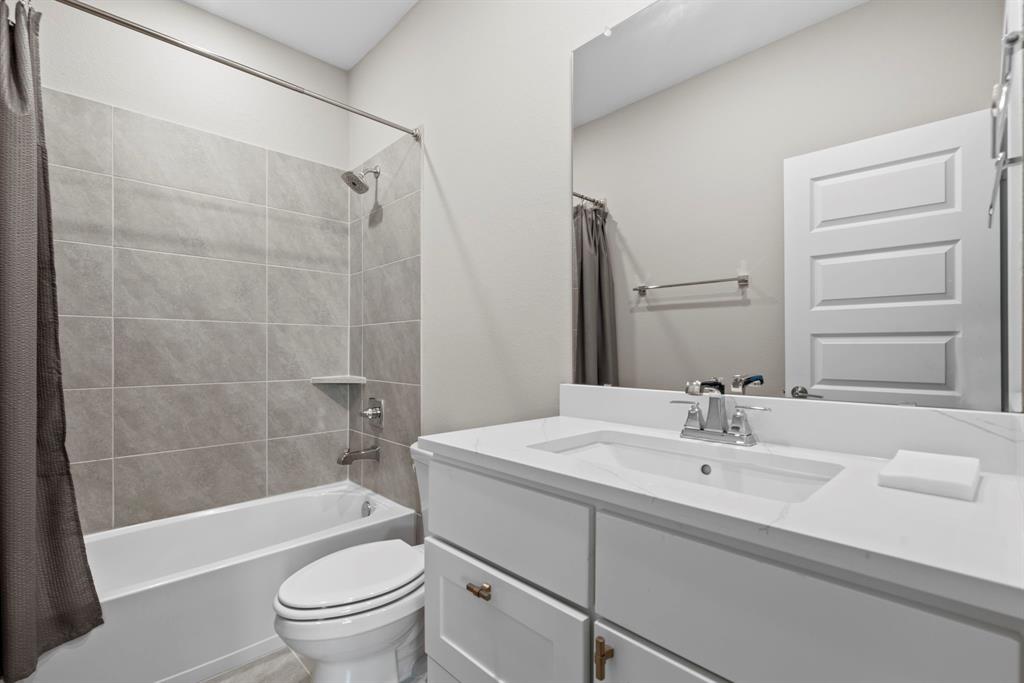 21503 Sunshine Flight Drive, Cypress, Texas image 33