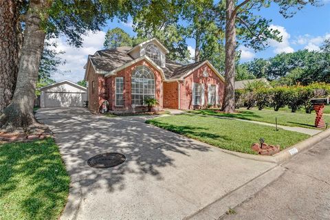 Single Family Residence in Houston TX 13310 Queensride Lane.jpg