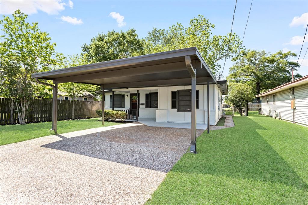 3032 Avenue H, Nederland, Texas image 3