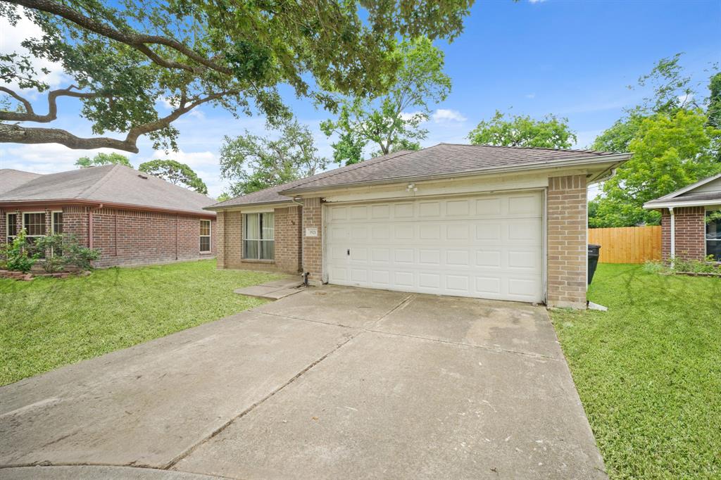 3521 Colleen Meadows Circle