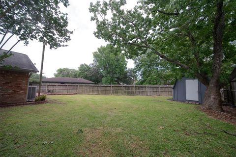 A home in Pearland