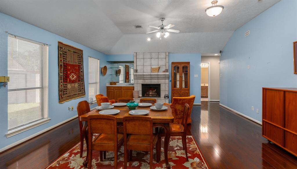 16418 Red Oak Drive, Missouri City, Texas image 4