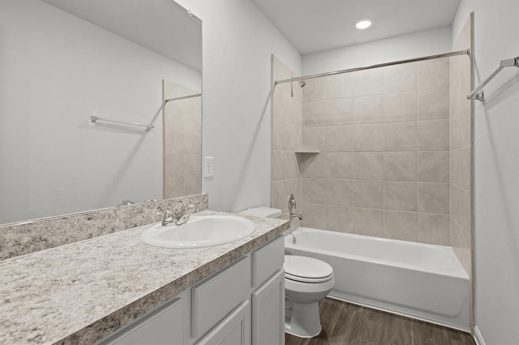 16932 Hazelnut Drive, Conroe, Texas image 13